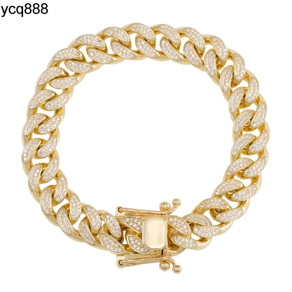 Diseñador de moda Luxury elegante para hombre helado Pulseras de diamantes de la cadena para ropa de moda del hip hop a los mejores precios