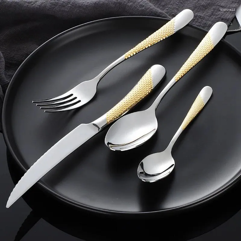 Ensembles de vaisselle steak en acier inoxydable Cutlery et cuillère Set Star Diamond Western Table Vare-Table Série de couteaux domestiques