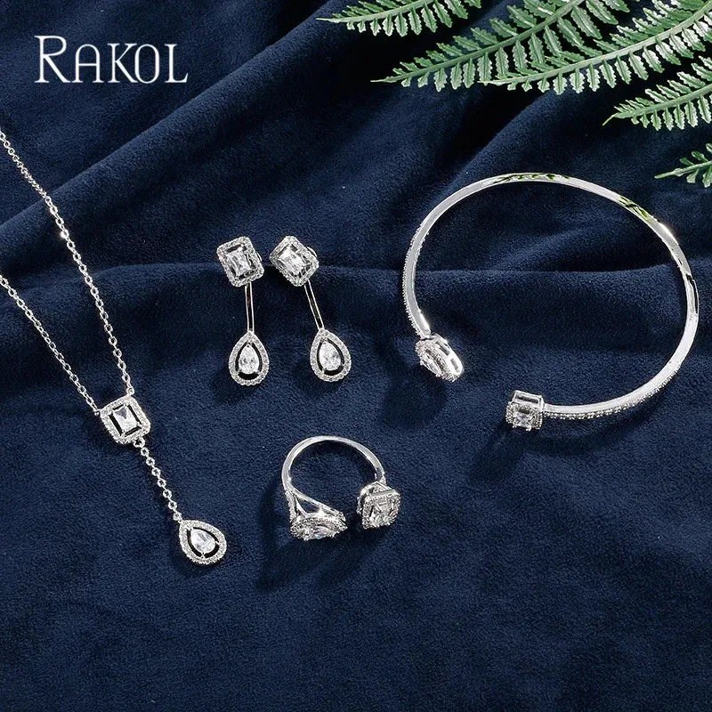 Rakol Trendy Square Halskette Ohrringe für Frauen Wassertropfen Kubikzirkonia Braut Hochzeit Schmucksets 240401