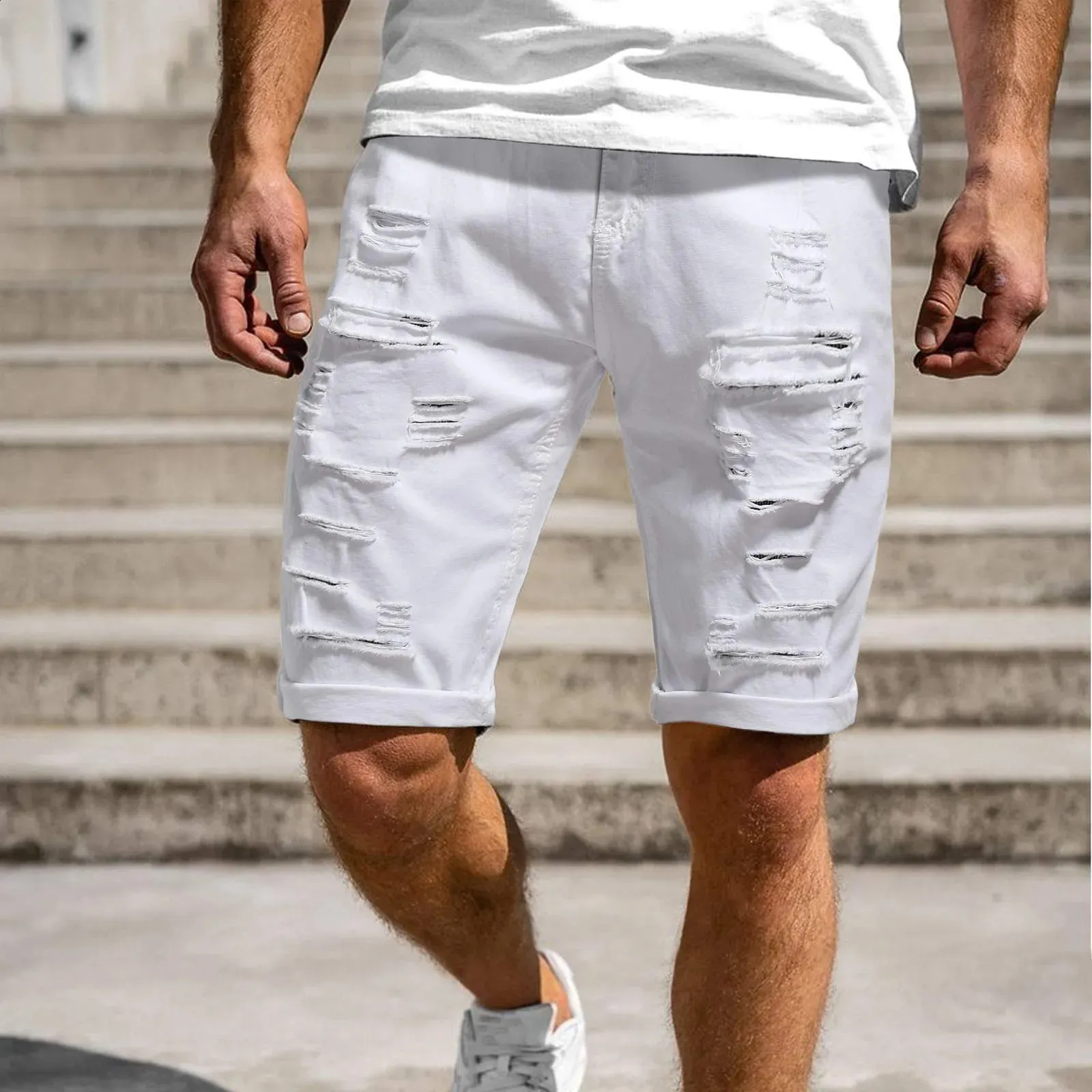 2024 Fashion Mens Ripped Short Jeans Brand Clothing Bermuda Summer Cotton Shorts Breathable Denim Hommes 240328