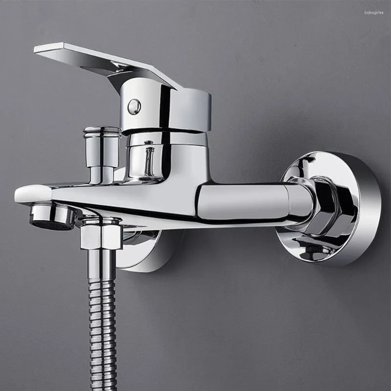 Badrumsvaskkanor Kallt vatten Dual Spout Mixer Tap Zinc Alloy med polerad kromsilver för splitterbadduschbassäng