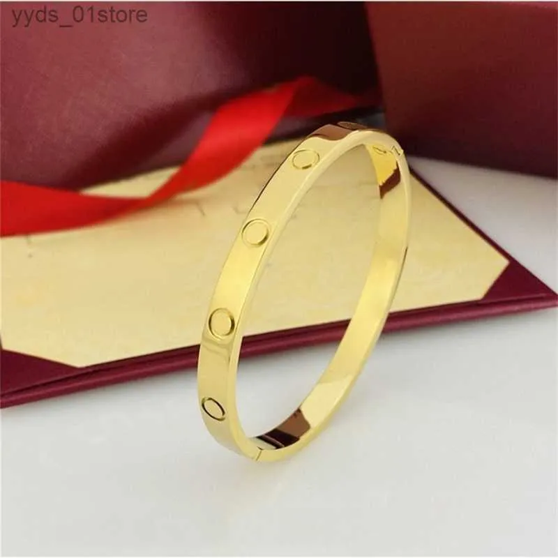 Bracelets de charme 6 mm de large 3e génération fermoir Gold Cuff Designer Gold Silver Rose Rose Gold Women Men R S L46