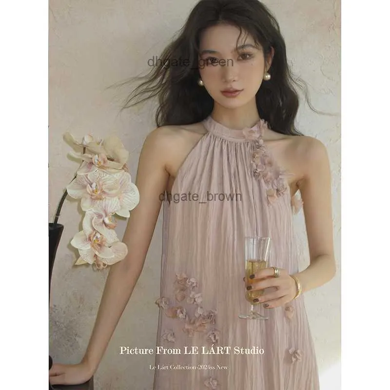 LELART2024 Spring Fashion Новый продукт сплошным цветом ручной ручной рукавитель длинное платье французское очень большое качели.