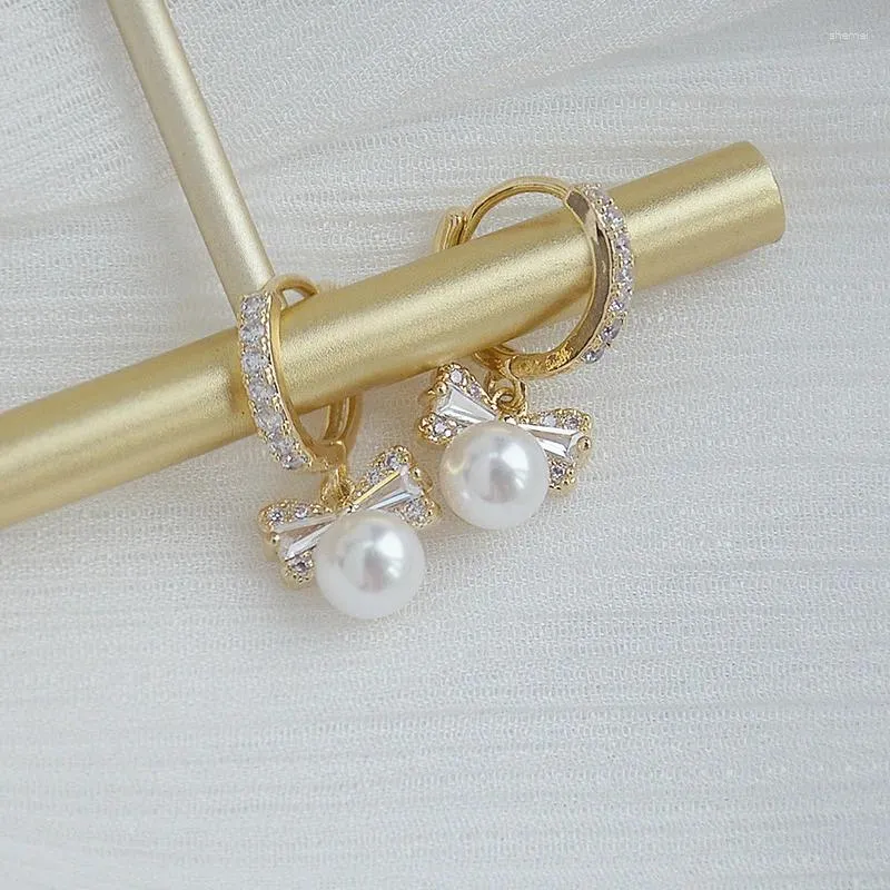 Boucles d'oreilles étalon style archerie perle peluche oreille de luxe en or incrustation zircon élégante femmes de mariage bijoux de fille de mariage