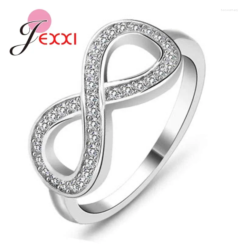 Cluster anneaux de mode Design chanceux huit tailles complètes Finger pavé en cristal pour femmes bijoux de fête d'anniversaire