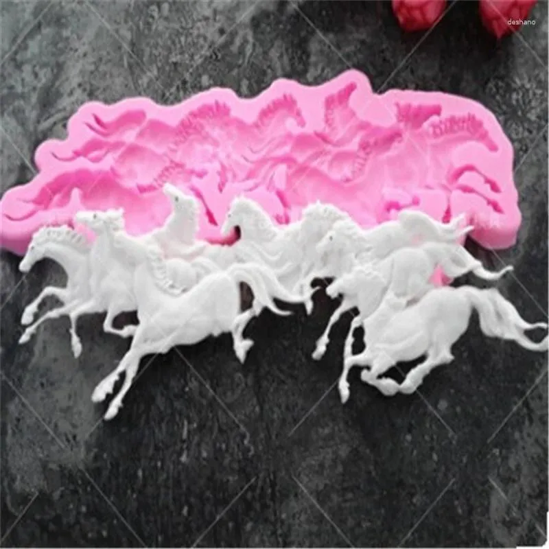 Moldes para hornear bricolaje ocho carreras en forma de caballo de caballo moldes de pastel de silicona herramienta de decoración de cocina de azúcar de fondant