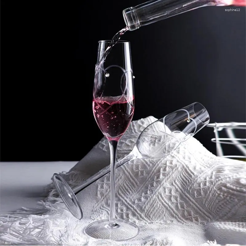 ワイングラス2PCSウェディングクリスタルシャンパンラブセットダイヤモンドフルートトーストゴブレットパーティー愛好家は記念日を刻む