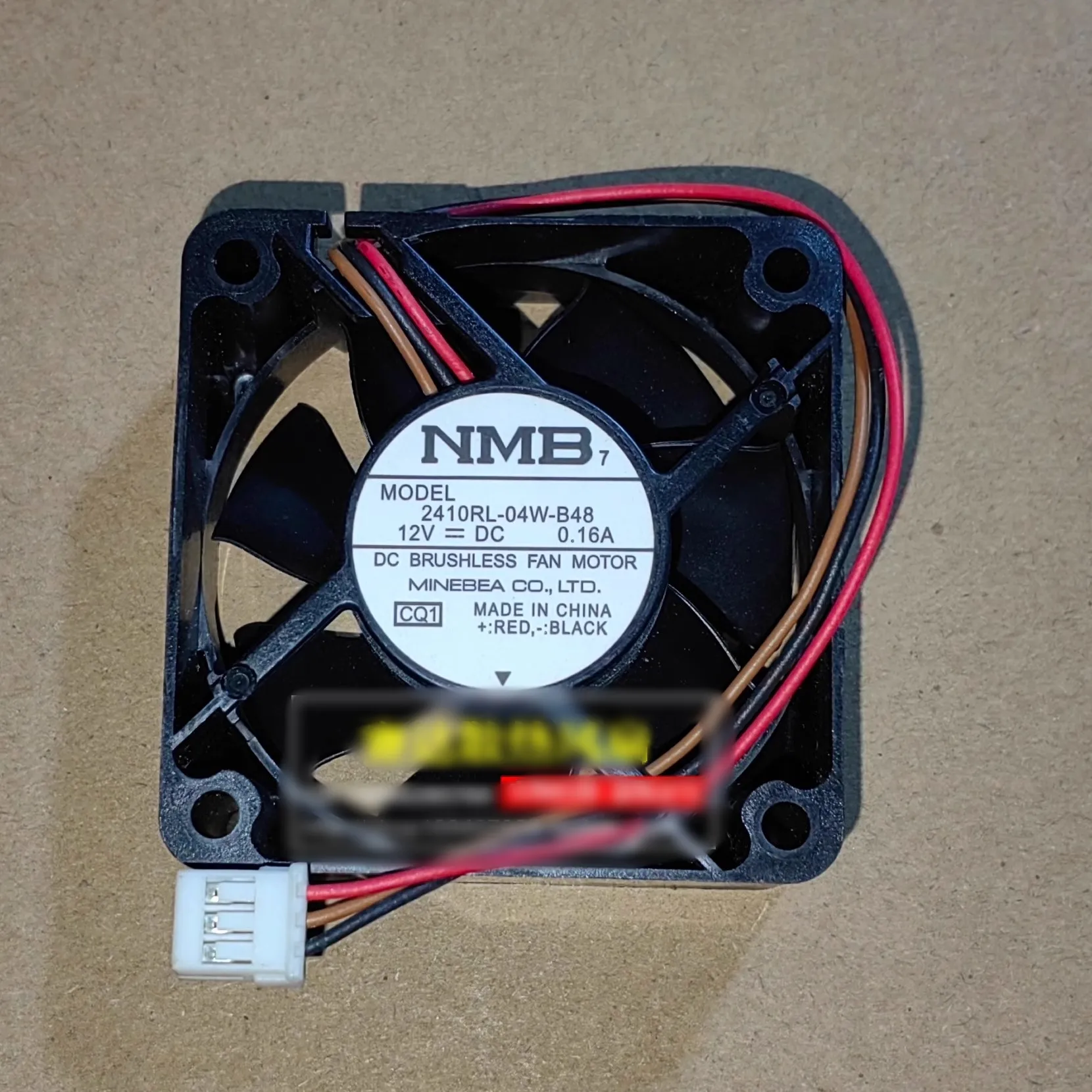 送料無料NMB 2410RL-04W-B48 6025 12V 0.16A 60 * 60 * 25mm 3ワイヤ冷却ファン