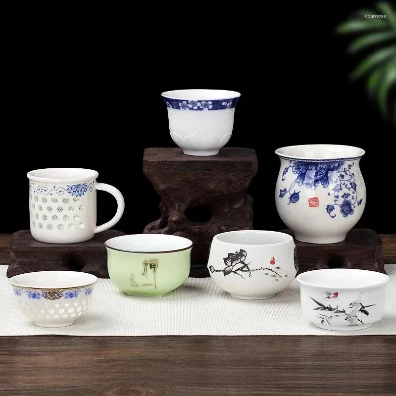 Ensembles de voies de thé 1 pcs chinois tasse tasse de porcelaine de porcelaine céladon motif floral en glaçage créatifs de dringware