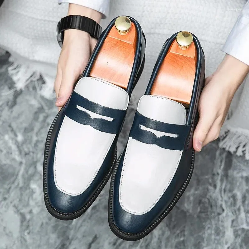 Casual skor italienska mockasiner mocka oxford män loafers klassiska original derbies pekade tå klänning läder slip-on bröllop