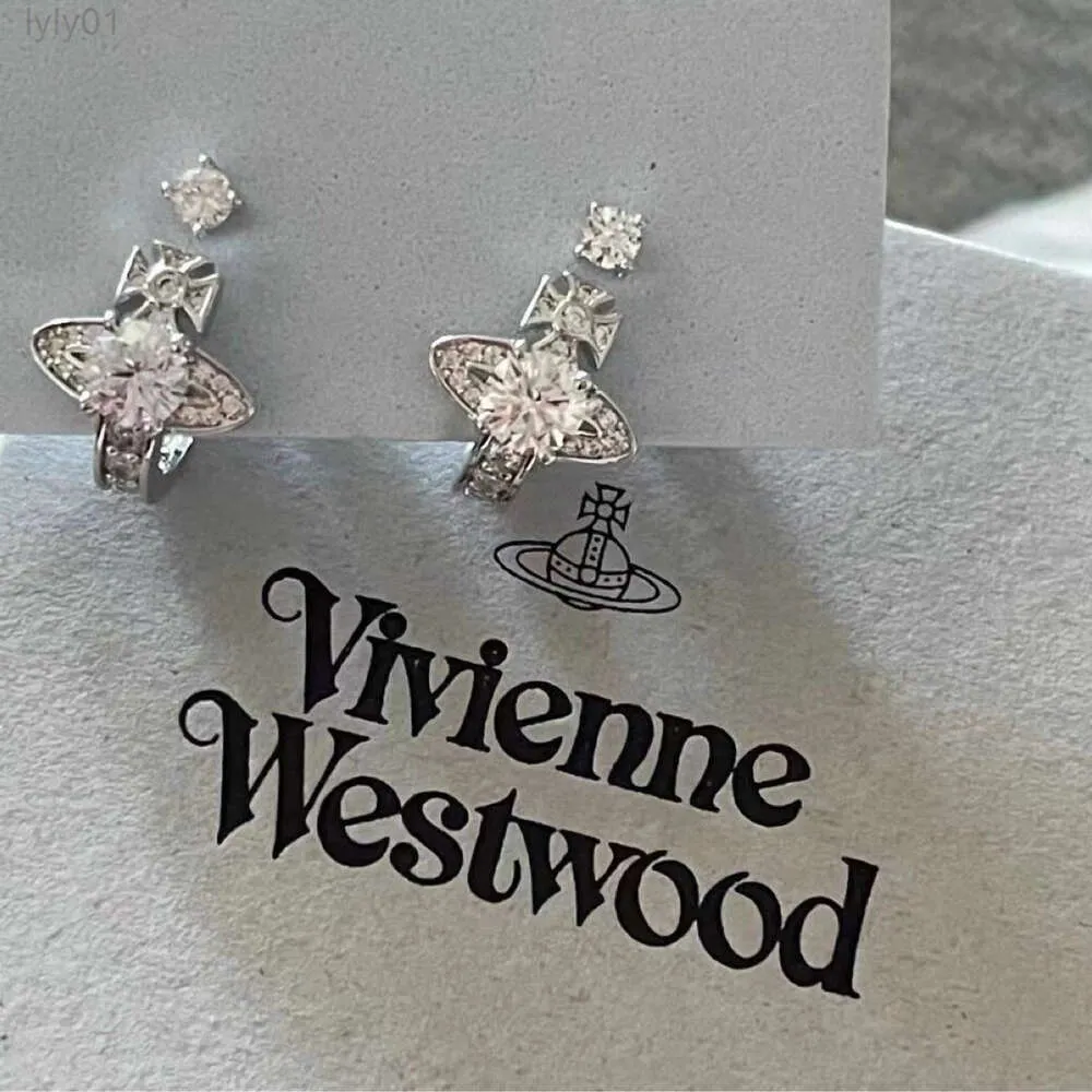 Designer Viviane Westwood Jewelry Empress Dowager Nanas Samma Saturnus informerade örhängen med Diamond Inlay Highend Light Luxury and Nisch Designörhängen och örhängen