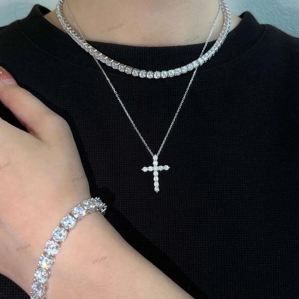 ECED Out Cubic Zirconia 18K Gold Cuban Link Chain Cross Anhänger Diamond 925 Silbertennis Halskette Halskette für Frauen