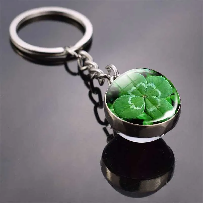 Keychains Lonyards Trois feuilles Clover Keychain Four Glass Ball Boule double face en métal clés de trousse de bijoux chanceux Q240403