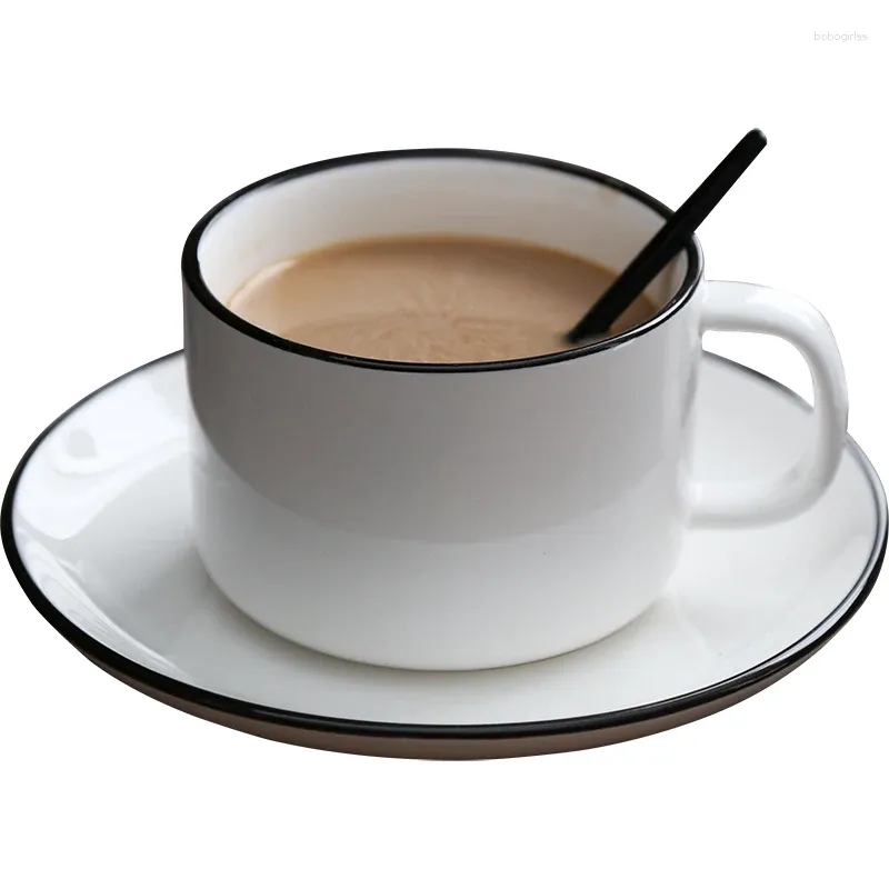 Xícaras pires inglesas de xícara de café em cerâmica Conjunto de chá criativo e pires Acessórios de cozinha de leite à tarde