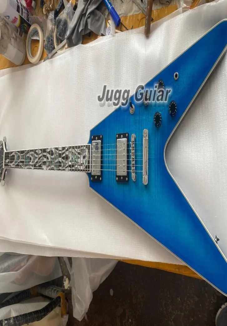 Sällsynta Flamethrower Flying V Ultima Fire Tiger Blue Flame Maple Top Electric Guitar White Pearloid Abalone Flame Inlay 3 Pickups5690149