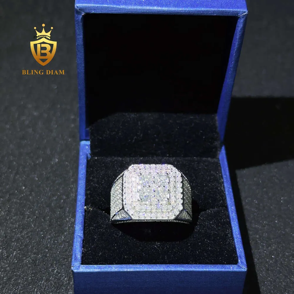 Tasarımcı Takı Hip Hop Gemiye Hazır Gra Hip Hop Silver Moissanite Erkek Küba Bağlantı S925 Sterling Sliver Ice Out Rapper Ring