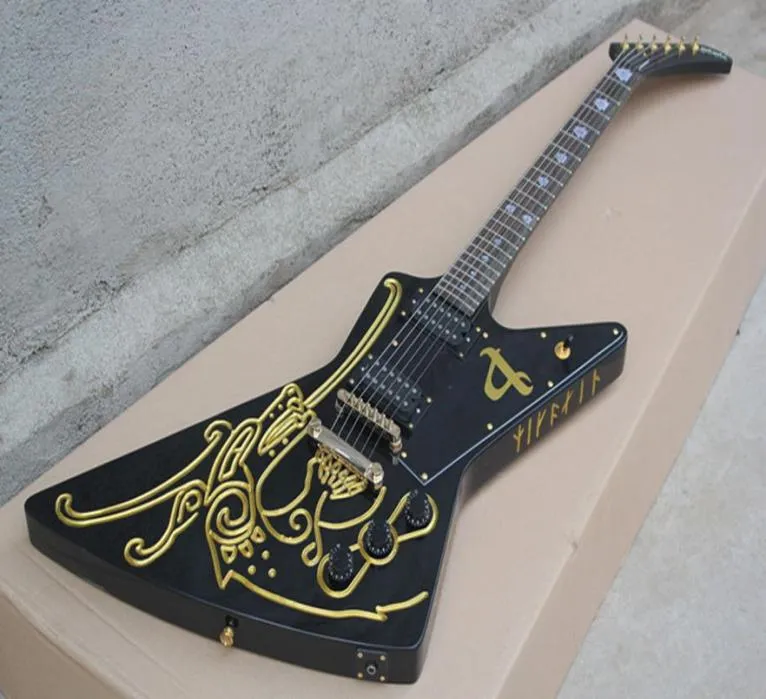 Explorer -formad gåsform Electric Guitar Classic Black Body Gold Powder Graved Pattern3756712