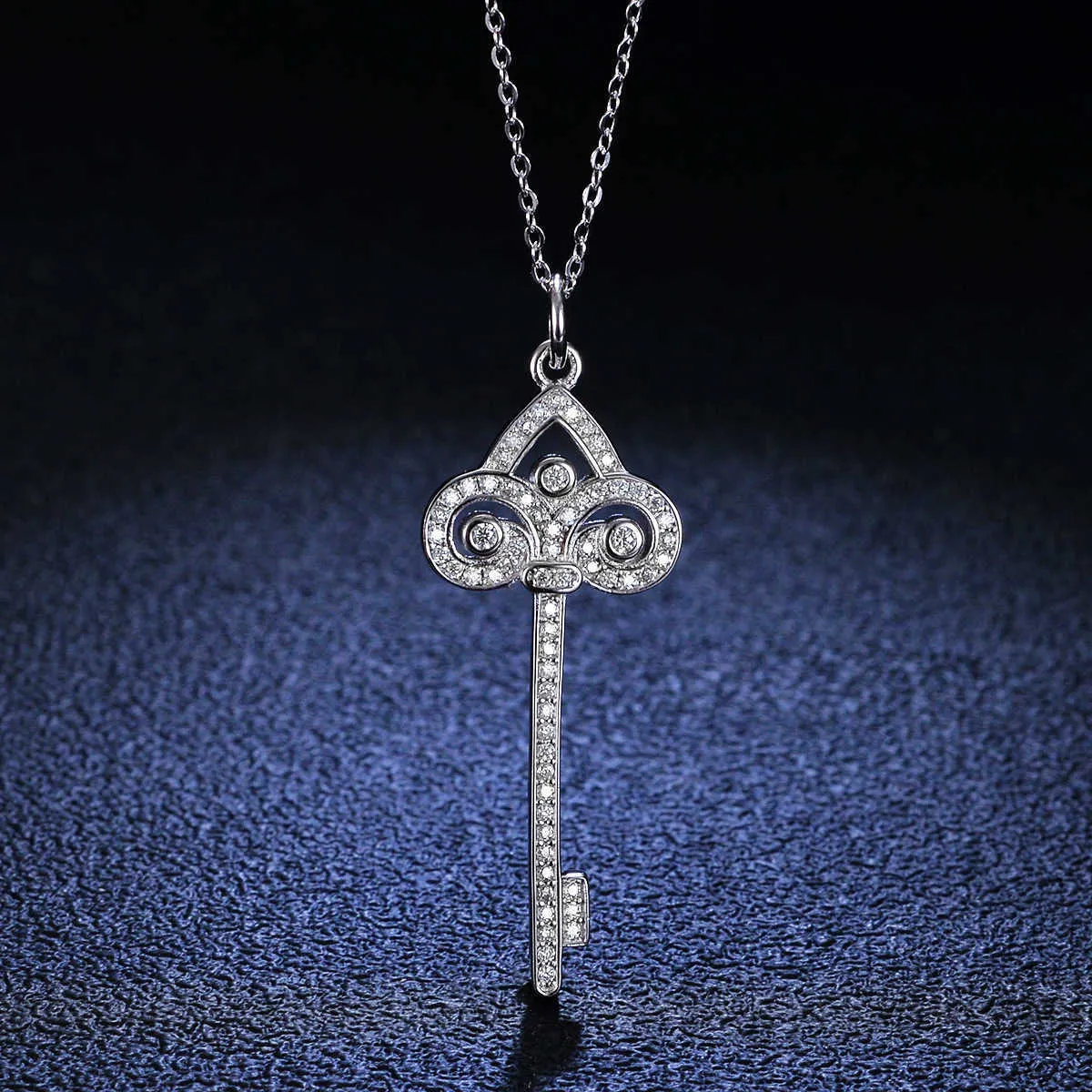 Designer Brand 925 Silver Pendant 1 claw Mosan Diamond Necklace Womens Fashion Tiffays Key New collarbone