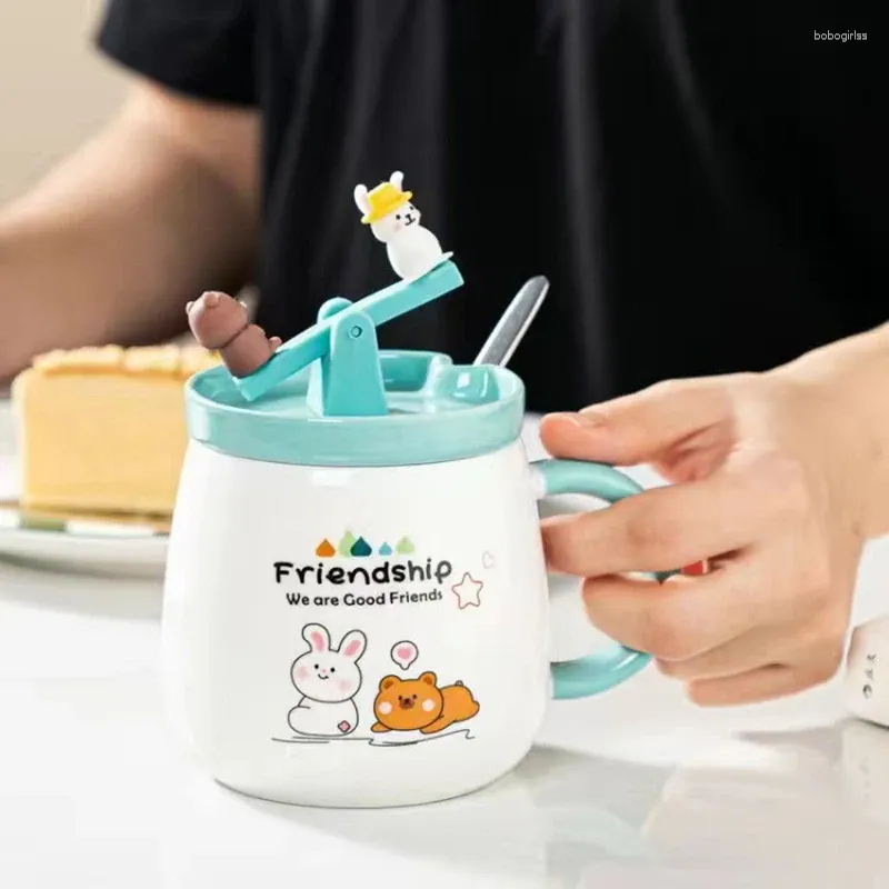 Tazze da 400 ml di orso carino e tazza da caffè con altalena copertina creativa amichevole di amicizia succo di latte in ceramica regali per amici