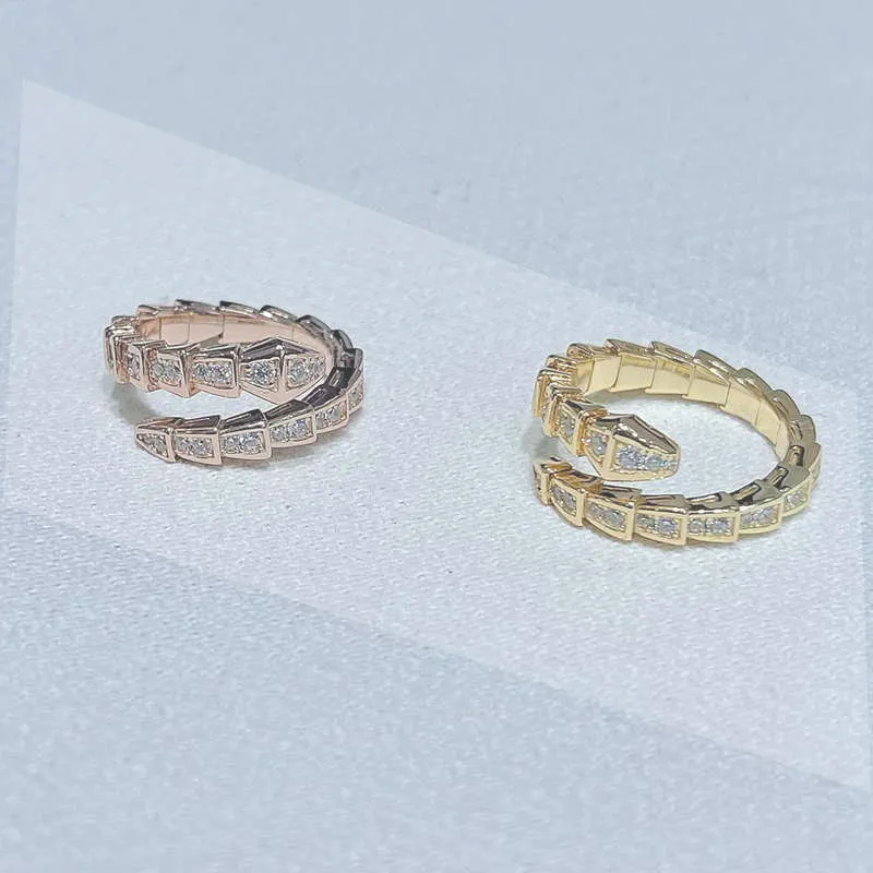 Aneis Ring Jewlry Gold Bated Ring for Women Anillo Joyas com Ringos Estéticos de Pedra Anéis Sem Pedra Prata Ringos Twist Design Geometry Ring Gifts Sets Caixa