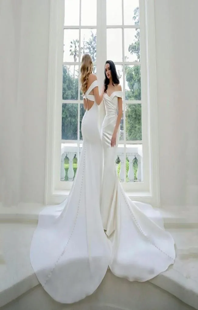 2021 Simple Satin Mermaid Wedding Dresses White Ivory Off The Shoulder Cross Back Long Covered Button Bridal Gowns Vestido de cort7776167