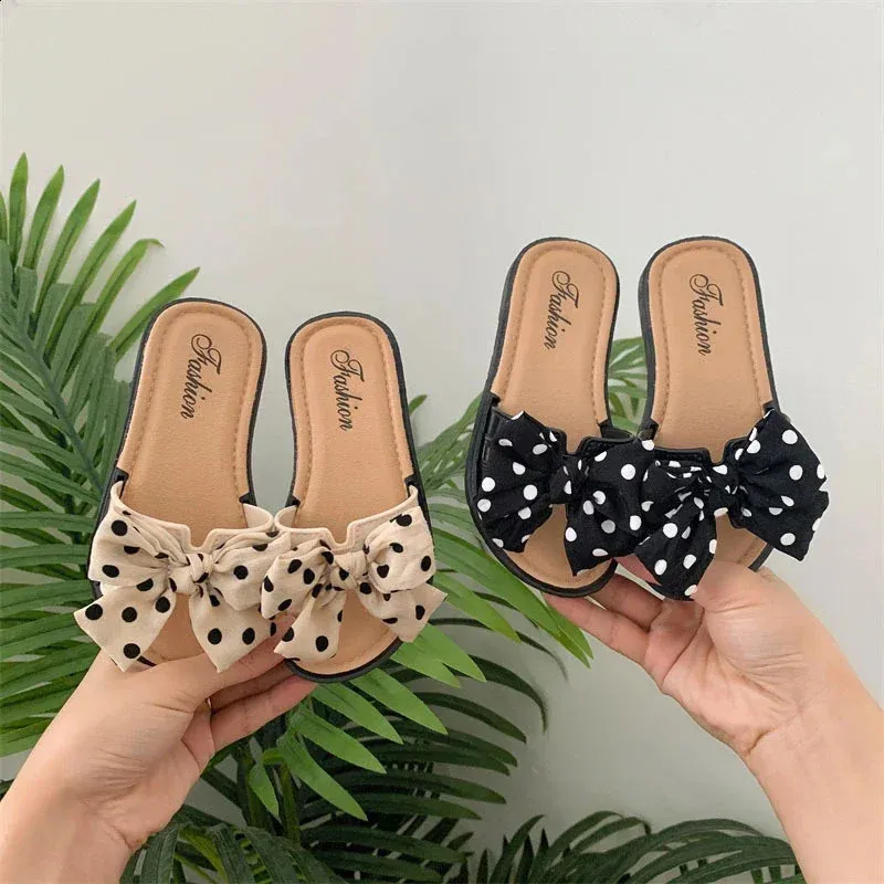 Fashion Children's Summer Slippers Girls Footwear Kids Fashion Bowknot Non-slip Slippers Children Soft Sole Beach Shoes 240328