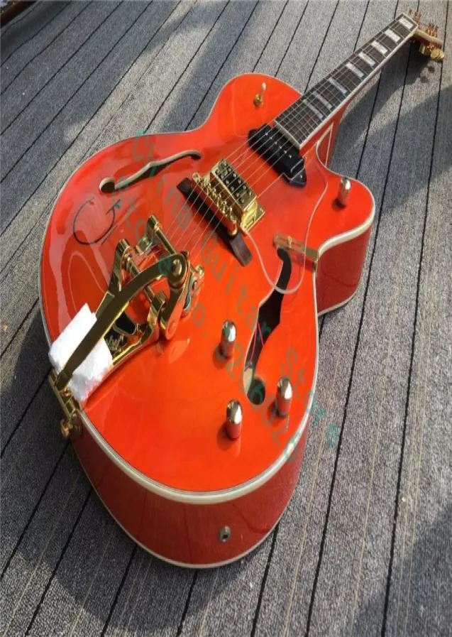 G6120 EDDIECOCHRAN Orange Jazz semi -oco guitarra elétrica Bigs Tremolo Tailpient preto P 90 captadores Hardware de ouro7916811