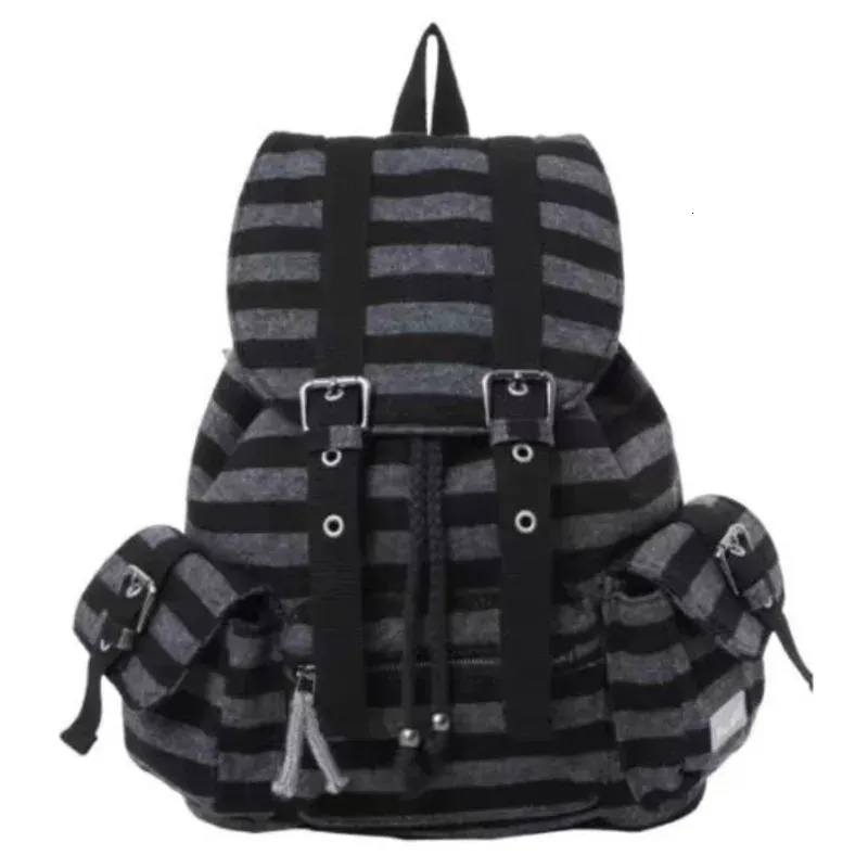 EENK ★HOLLY Stripe Drawstring Backpack 韓国で人気 HOLLY Stripe Drawstring Backpack - Cream : EENK