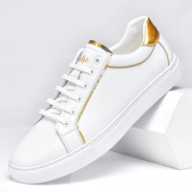 Casual schoenen hoogwaardige lente zomer witte buiten wandelen echt lederen skateboard mannen mode sneakers voor