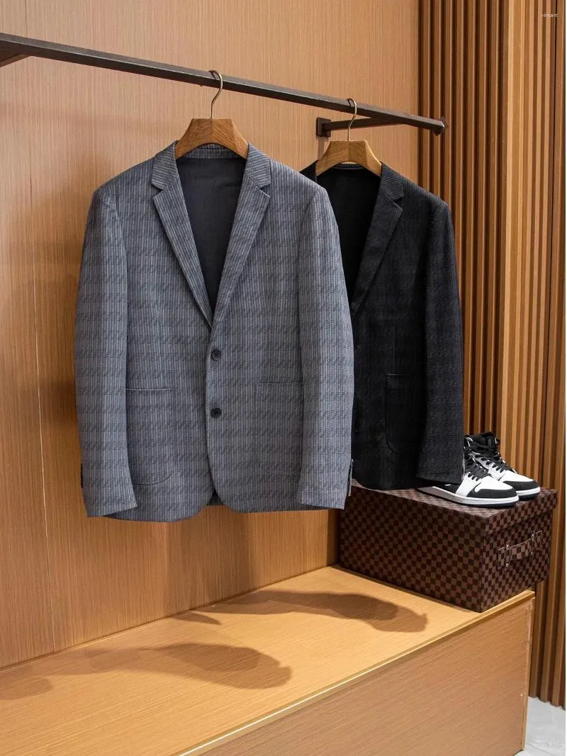 Abiti da uomo all'inizio della primavera Blazer casual di fascia alta di alta glazer Business Giacca ropa da hombre di alta qualità