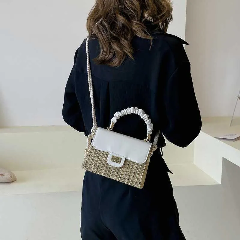 Avond strandtassen gevouwen handheld gras geweven tas dames met plattelandsstijl en hoge esthetische waarde enkele schouder modieus klein vierkante crossbody