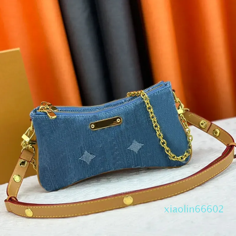 Tasarımcı Crossbody Bag denim deri cüzdan tasarımcısı fermuar debriyaj çanta vintage omuz çantaları altın zincir eski çiçek mektubu telefon cep kartı tutucu