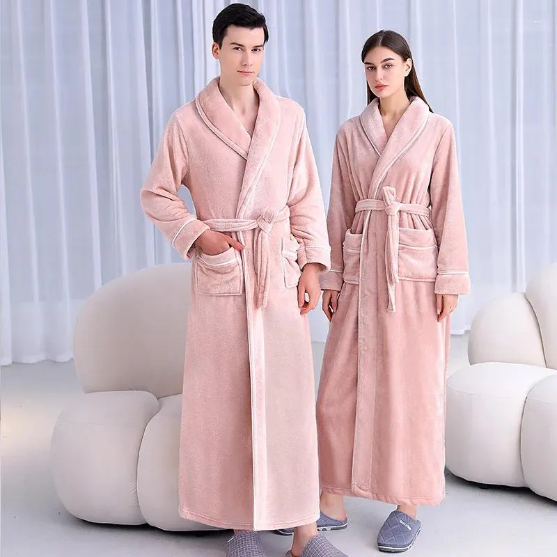 Hemkläder kvinnor vinter stor storlek extra lång varm flanell badrock män sammet badrock bruding klänningar lowers natt sömnkläder spa