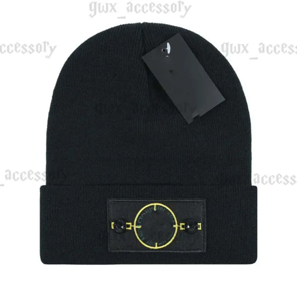 Chapeaux de pierre Écharbes Ensembles de pierre élégante Skull Skull Stone Rose Catch Designer Lettre Jacquard Beanie Island Men Femmes Chatte de ski Unisexe Cap CP compagny 720