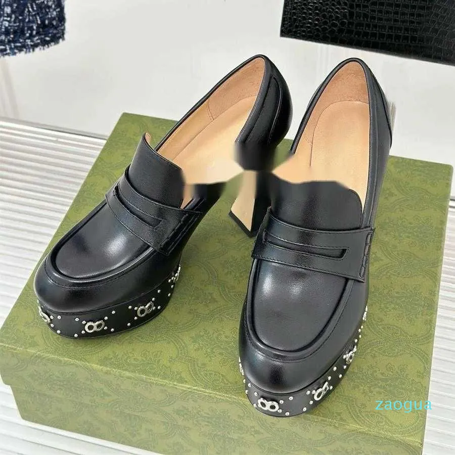 2024 Yüksek Toplu Ayakkabı Slip-On Lüks Tasarımcı Elbise Ayakkabı Düğün Ayakkabıları 11cm