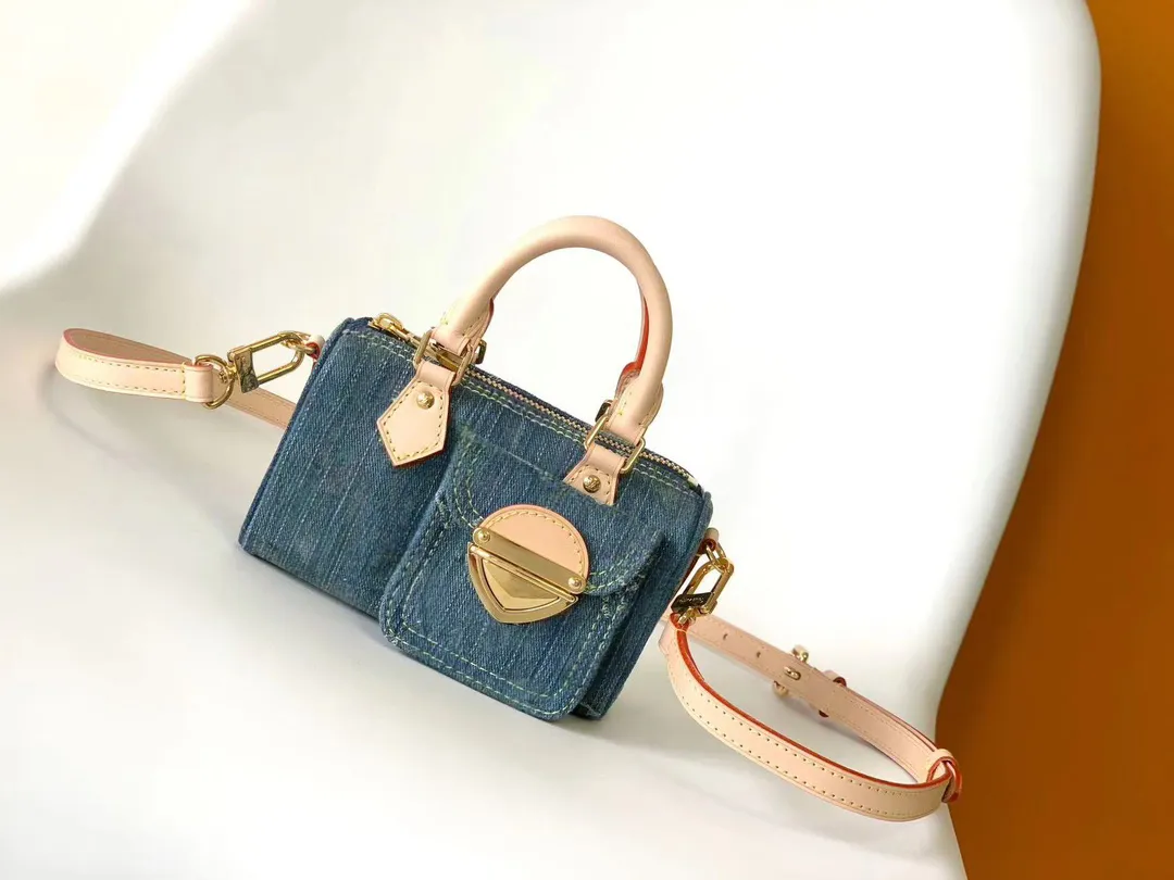 2024 Women Luxury Designer Denim Tote Bag New shoulder bag Crossbody bag Women Handbag M82950