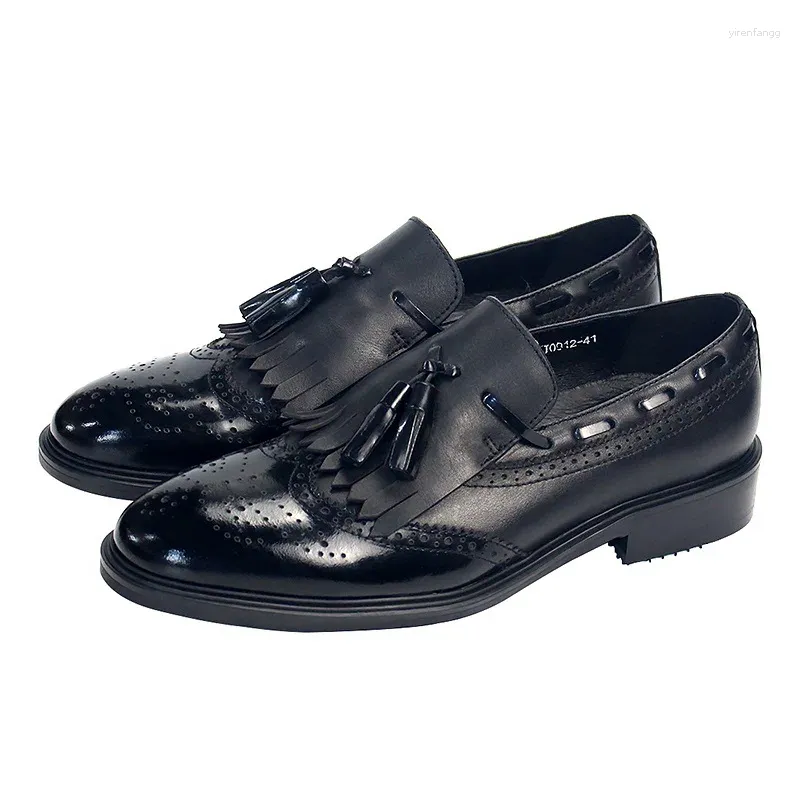 Chaussures décontractées Printemps et d'été Pouetter à manches sculptées talon carré relâchement robe formelle lefu grand petit appartement pour hommes