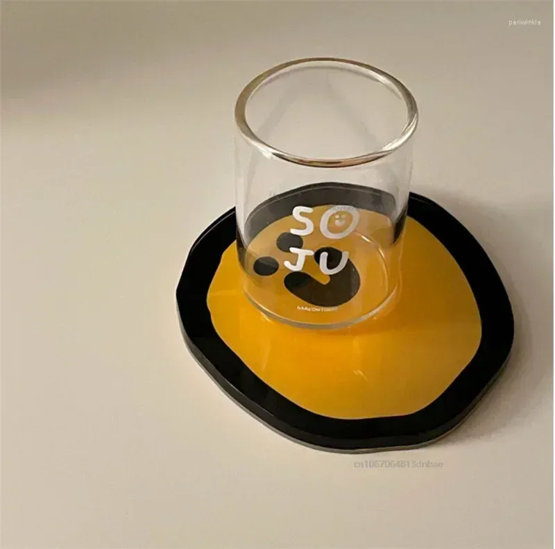 Tischmatten Cartoon Cup Pad Nicht-rutschfeste Acryldesktop-Wärme-Widerstands-Becher-Flaschenmatten-Pads Süßes Placemat-Isolations-Untersetzer