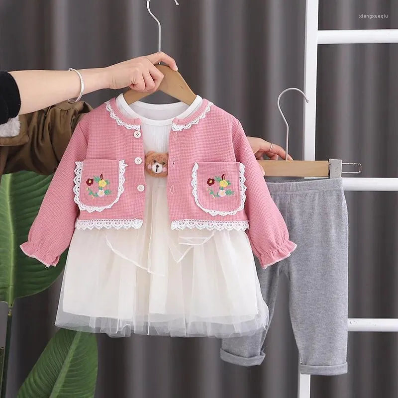 Kläder sätter barn vårkläder 2024 koreanska blommor cardigan rockar tecknad mesh klänningar leggings childrens passar baby flickor outfit