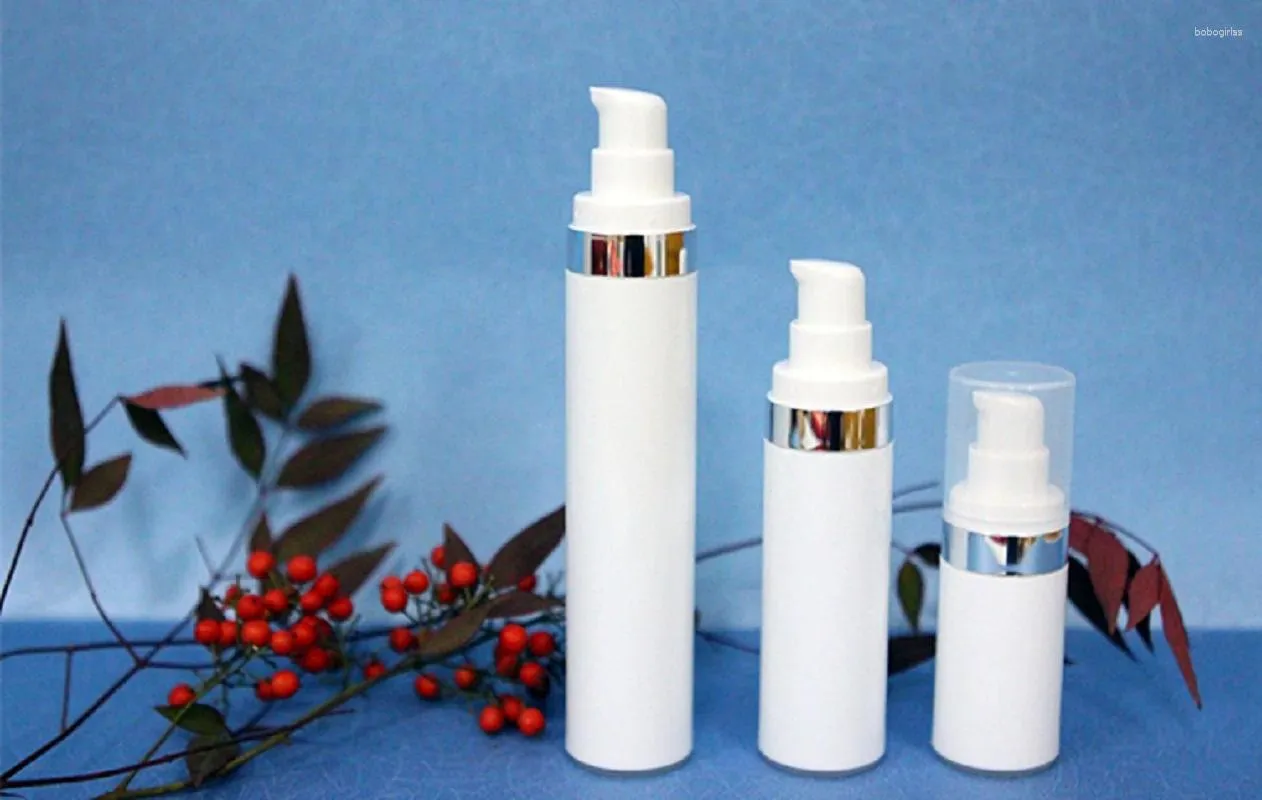 Storage Bottles 30ml White Airless Bottle Pump Lid Silver Rim Emulsion Serum/lotion/foundation Toner Balance Eye Essence Sprayer