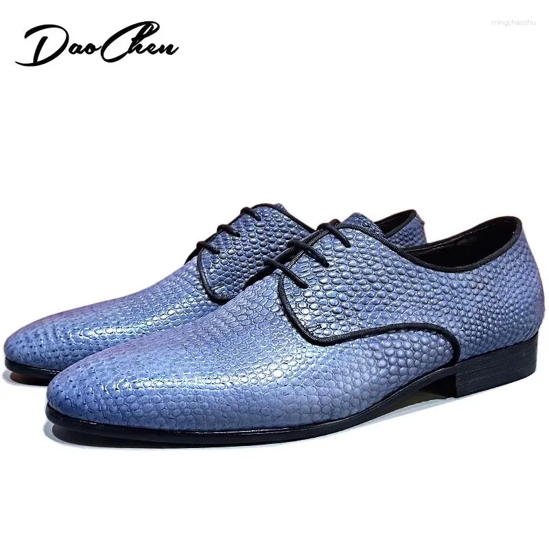 Scarpe per abiti uomini di lusso in pelle genuina in pelle pizzo up punta punta azzurra casual maschile uffice derby per