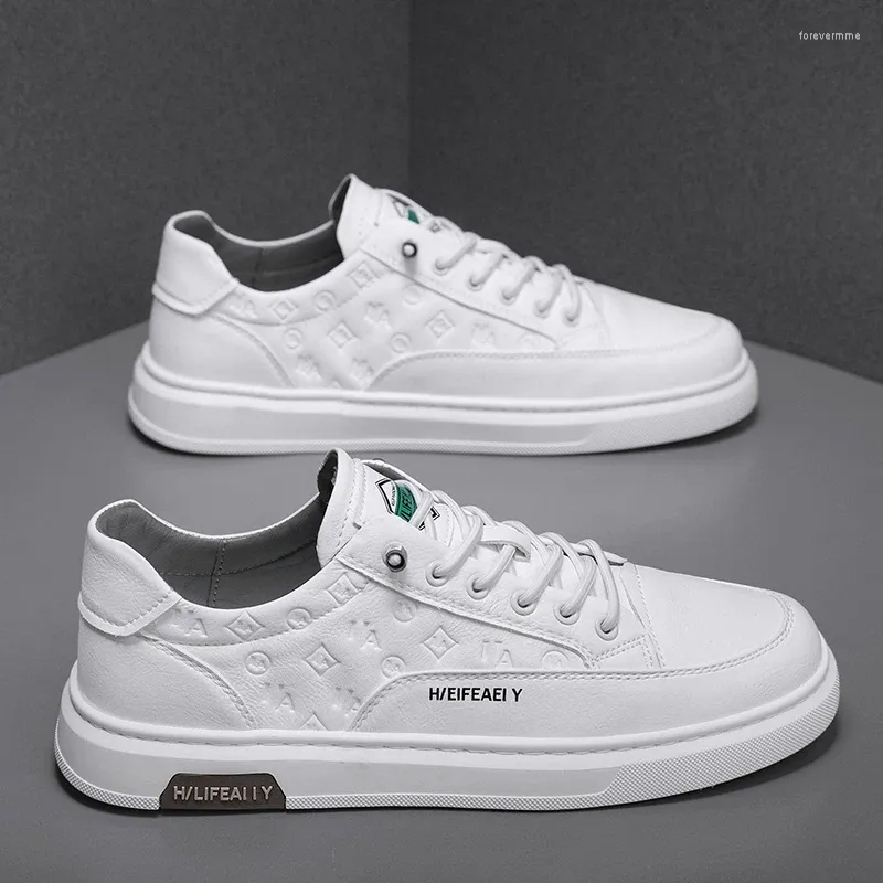 Casual schoenen 2024 Mannen Vulkaniseerde designer mode wandelen Sports Leather Sneakers White Skateboard Male