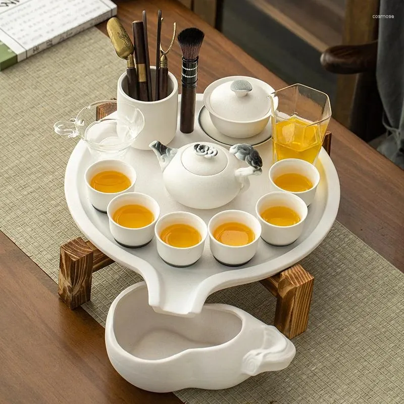 Tee -Sets Home White Pottery Tea Set kreativer Keramikstein gemahlenes Tablett moderne einfache Glasfussee Teetasse