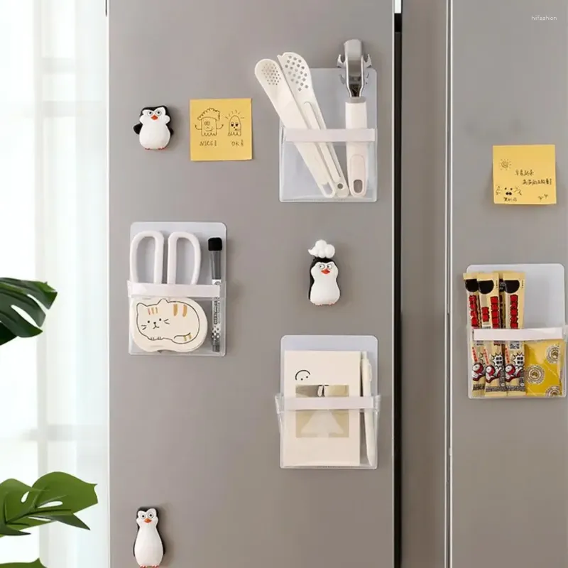 Sacs de rangement porte-crayon magnétique support de tasse en plastique pour le réfrigérateur.