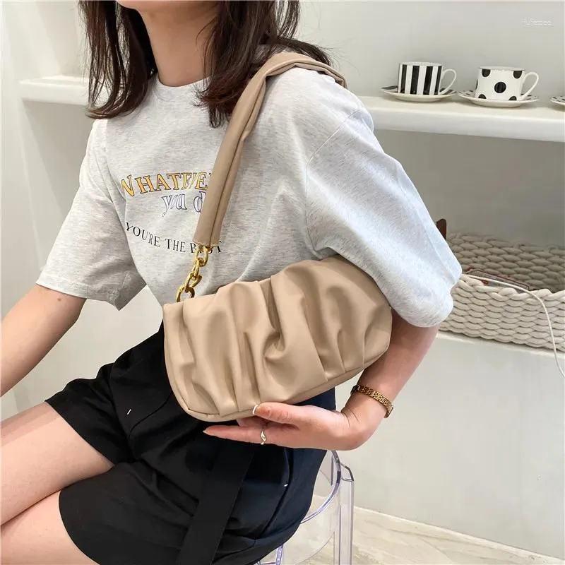 Hobo Fashion Foot's Plemaged Crossbody Bag Top Quality Pu Leather Clutch Luxury Designer Winter Female épaule messager