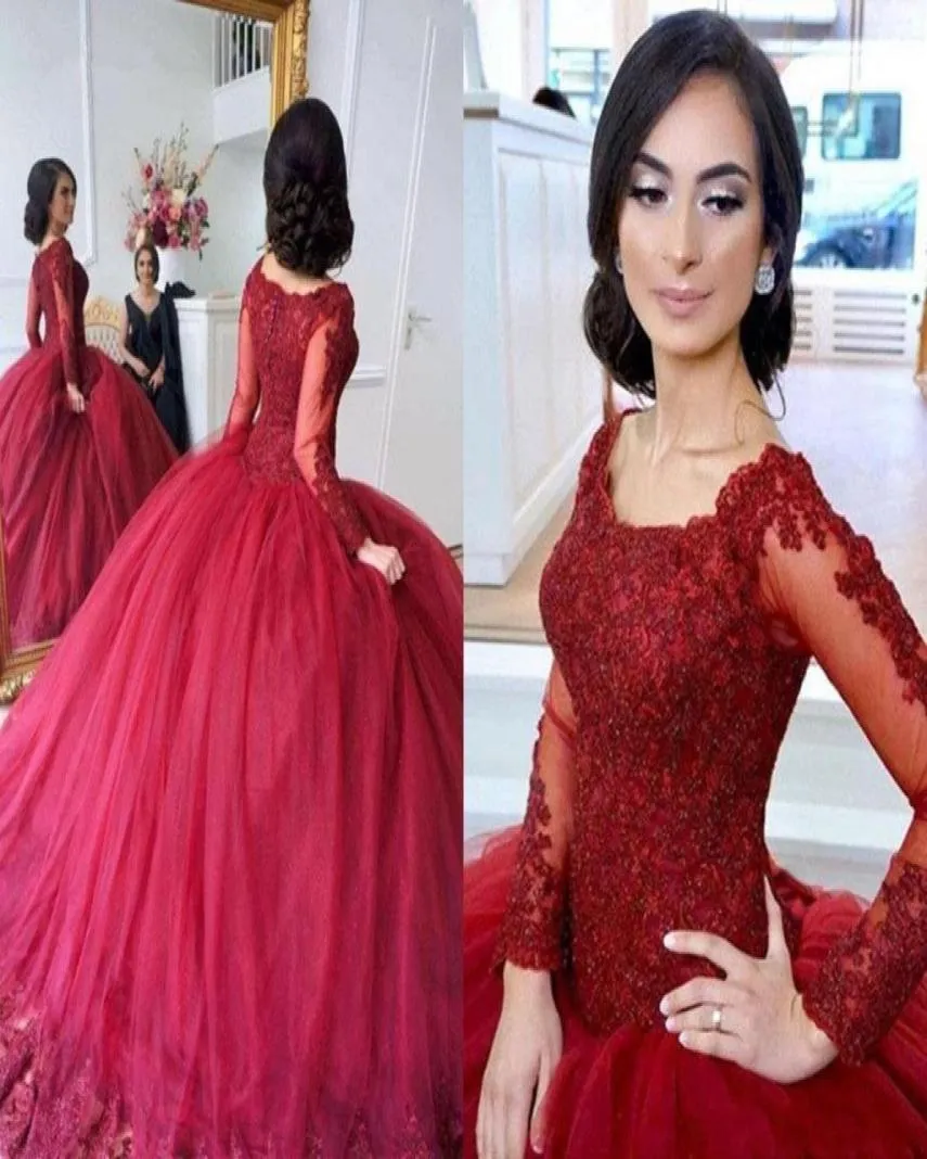 2022 Burgundy Puffy Ball Gown Quinceanera Dresses Scoop Neck Long Sleeves Lace Applique Beaded Sweet 16 Party Pageant Prom Evening9747807