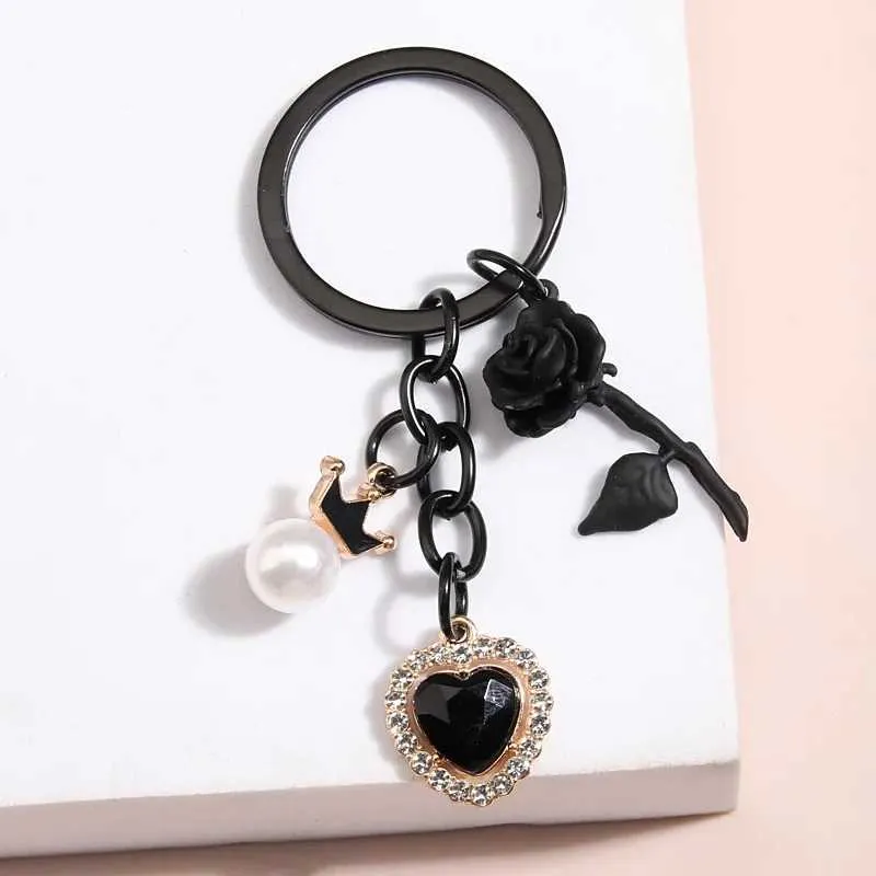 Keychains Lanyards Delicate Keychain Crown Pearl Rose Flower Key Ring Acrylic Beads Chains For Women Girls Handbag Accessorie DIY Jewelry Gifts Q240403