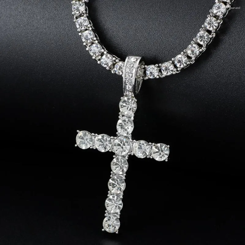 Colliers pendants hommes femmes hip hop croix brillante avec chaîne de tennis de zircon 4 mm charme glacée