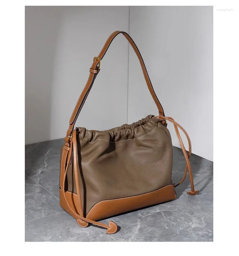 Sacs à bandouliers Femmes Sac 2024 NES Fashion Vintage Casuanl Hobo Générations en cuir authentiques