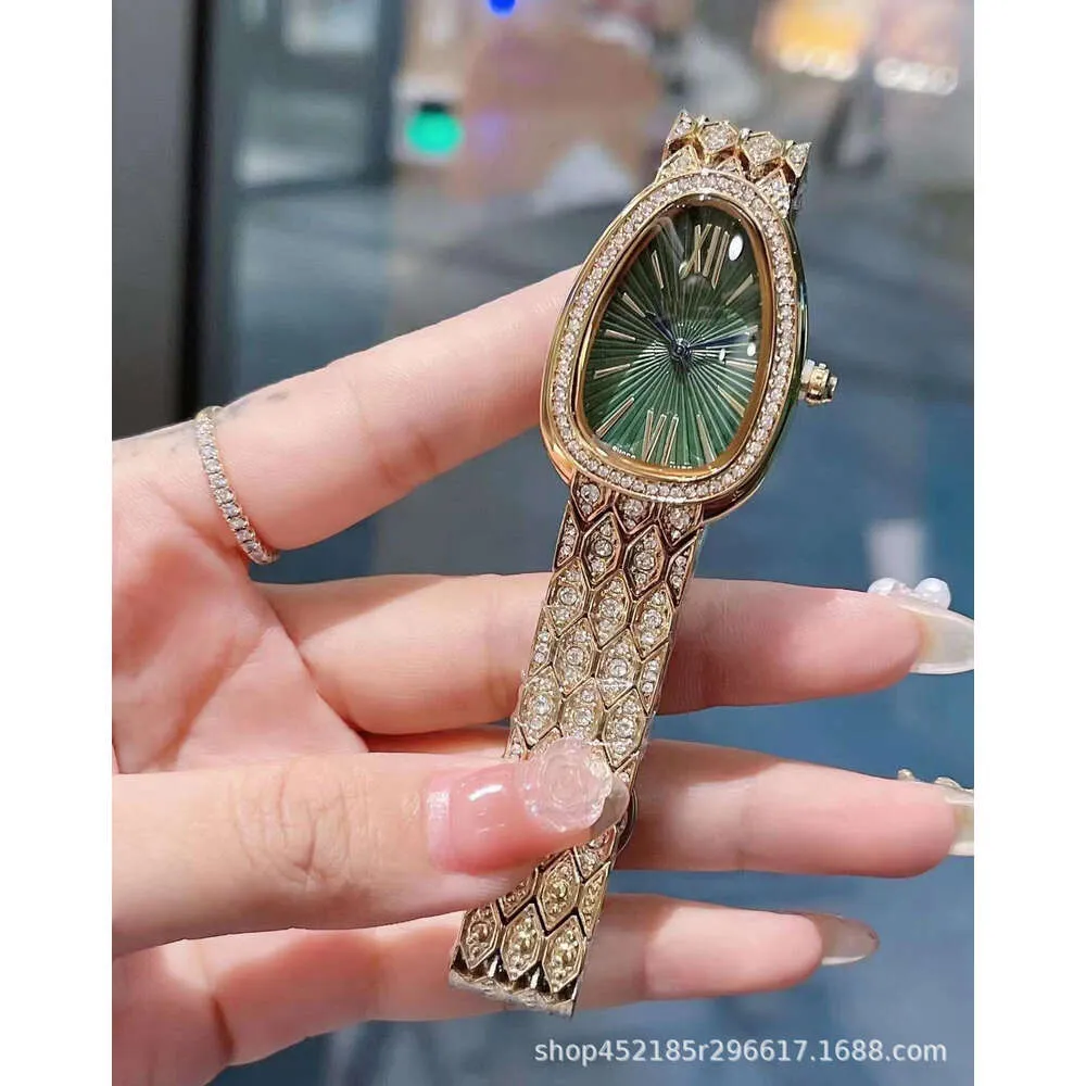 B Luksusowe kobiety projektantki mody serpenti zegarek seduttori zegarek światła węża głowica pełna diamentowa klasyczna podwójna pierścień wszechstronny kwarcowy kwarc Yv1x Qaxg